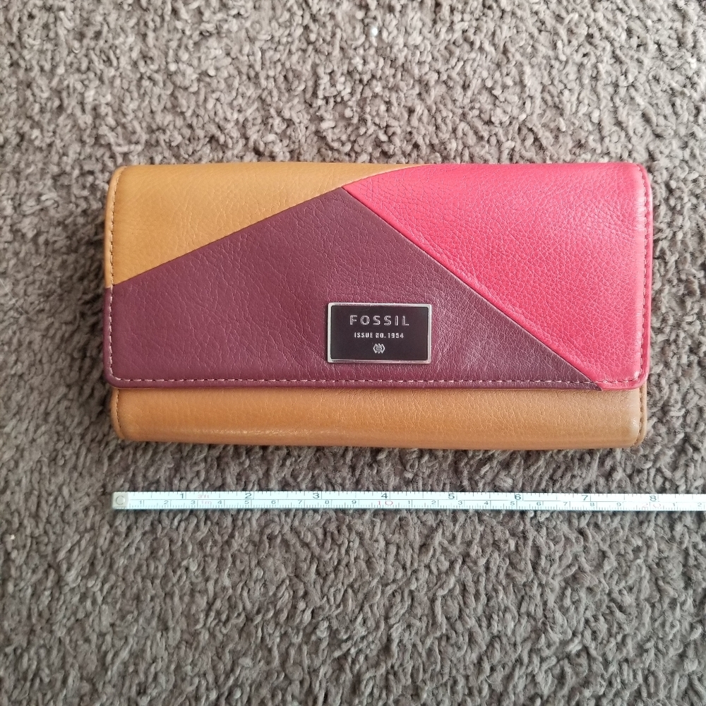Fossil wallet